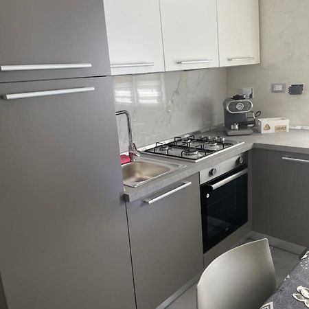 Orchidea Apartment Чивитавекия Екстериор снимка