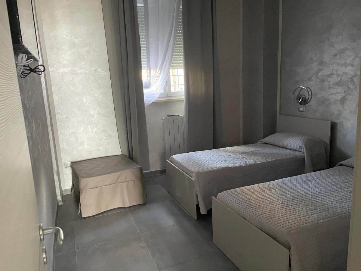 Orchidea Apartment Чивитавекия Екстериор снимка